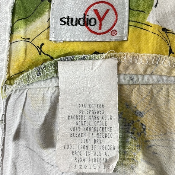 Vintage Studio Y mini skirt, bright yellow floral motif, large pockets - Picture 3 of 5